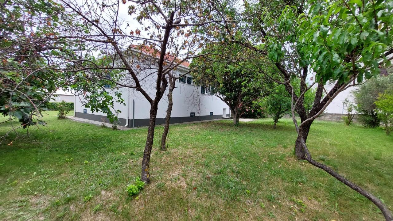 Sailing Forever Bungalow Kastela Bagian luar foto