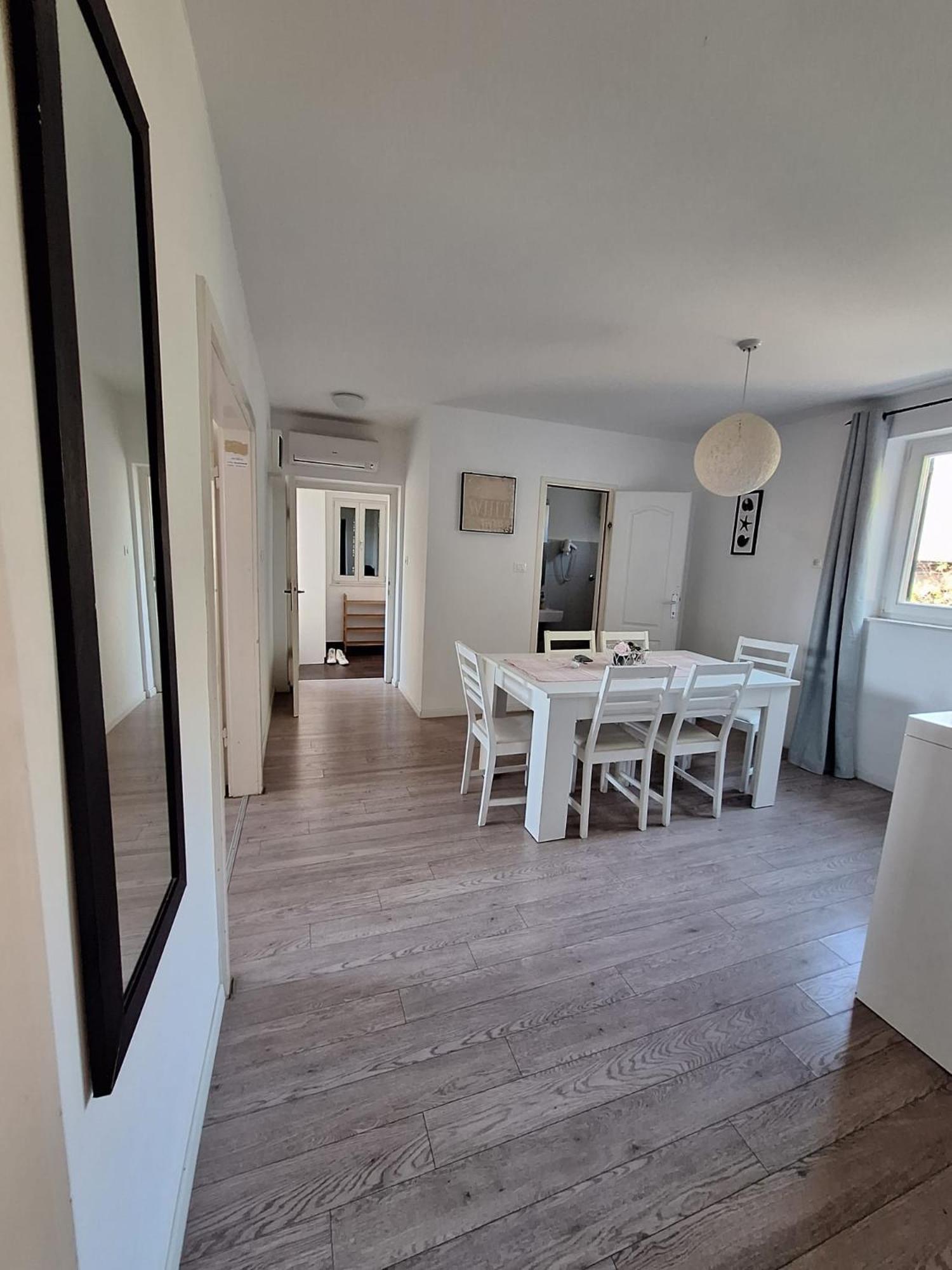 Sailing Forever Bungalow Kastela Bagian luar foto